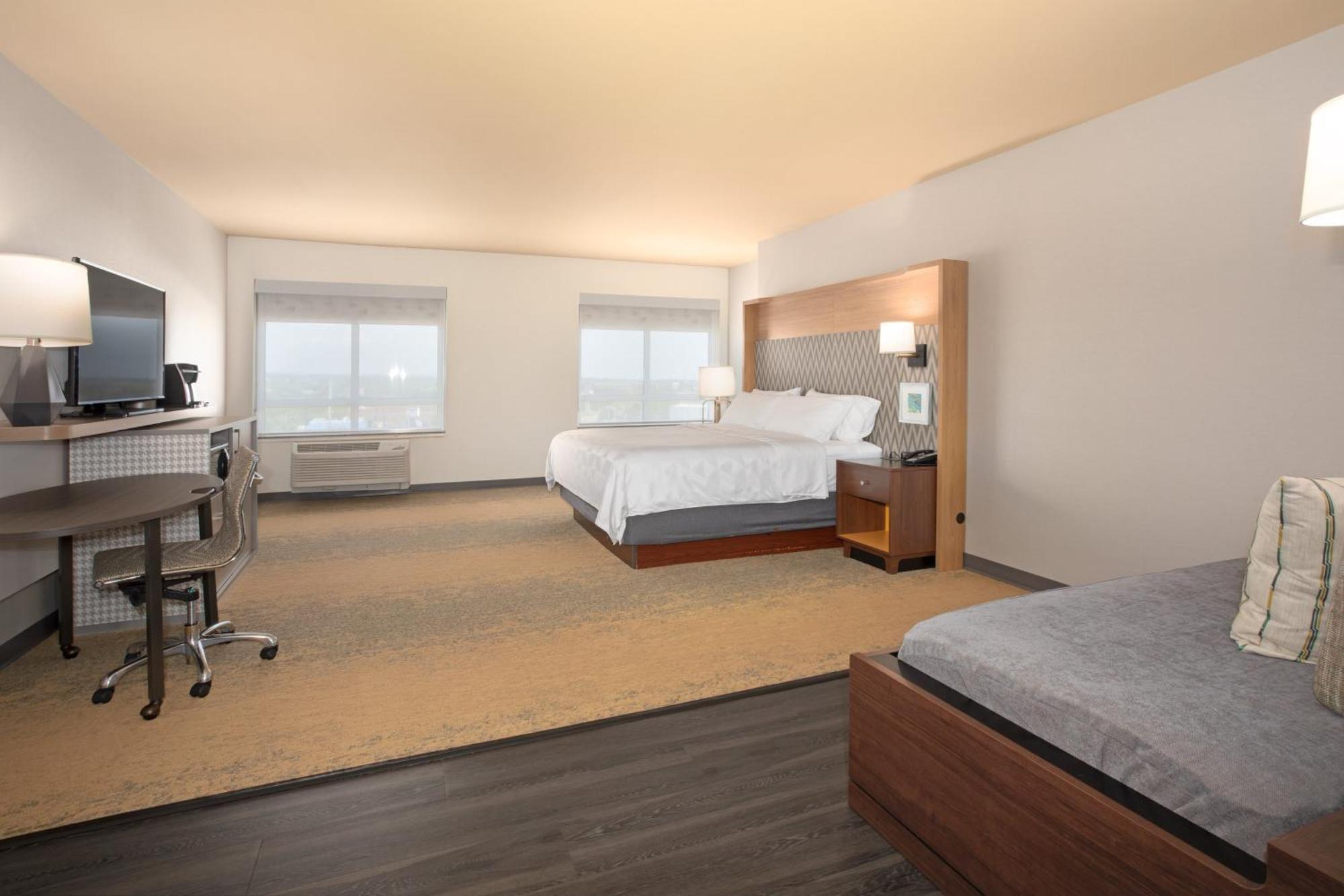 King Suite Additional Living Area