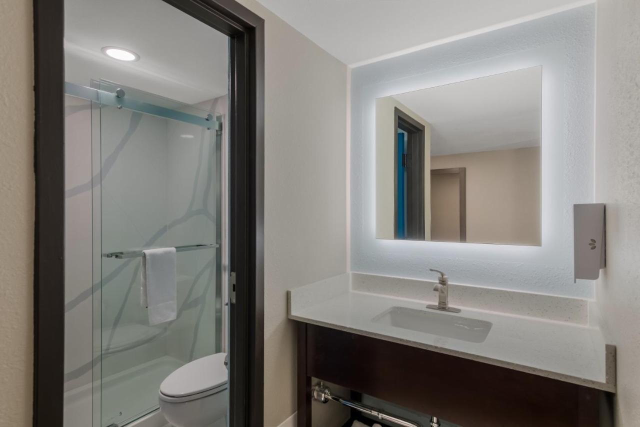 Superior Room Two Double Beds Pool View Smoke