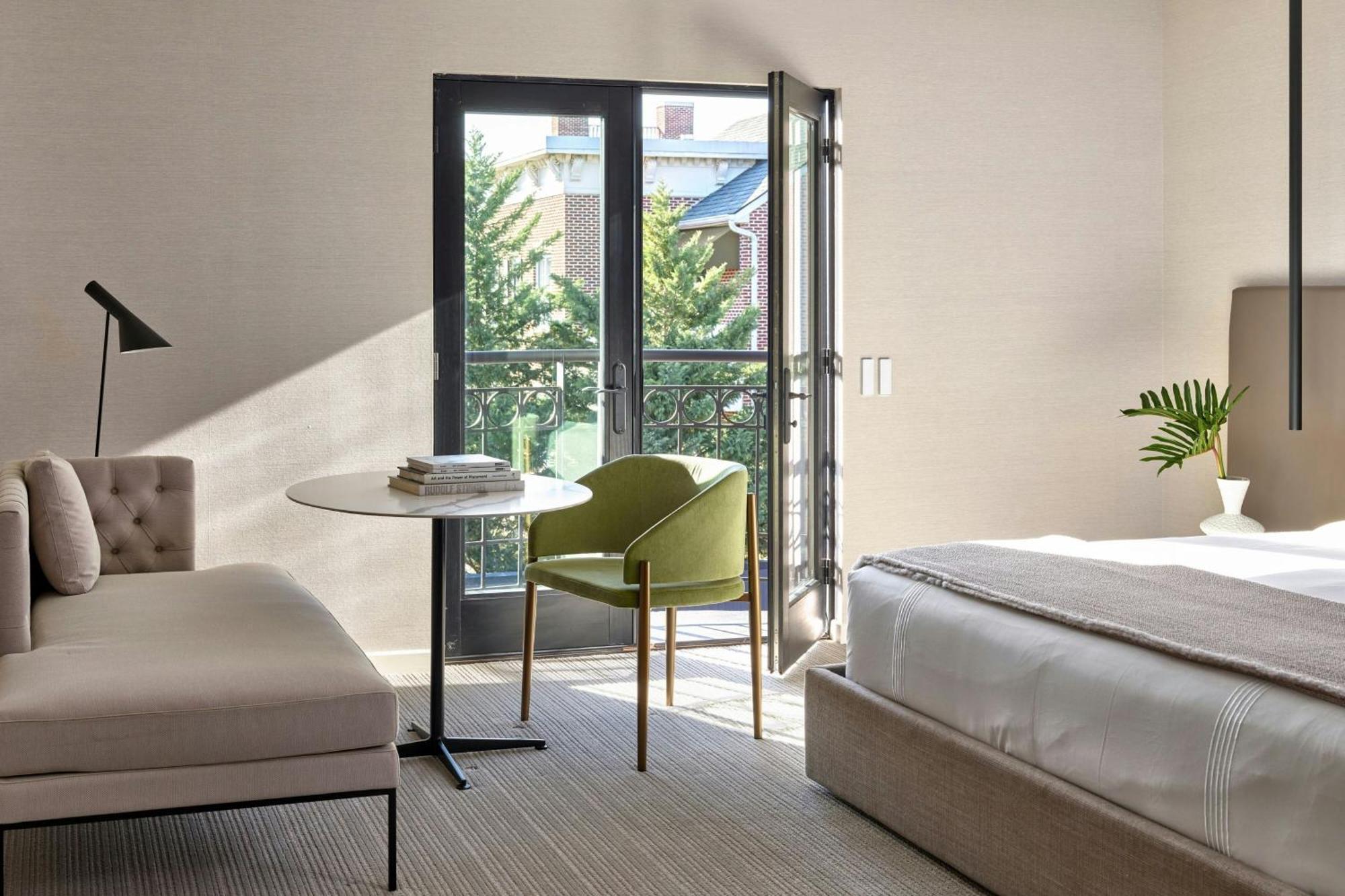 Platinum King Room Juliet Balcony