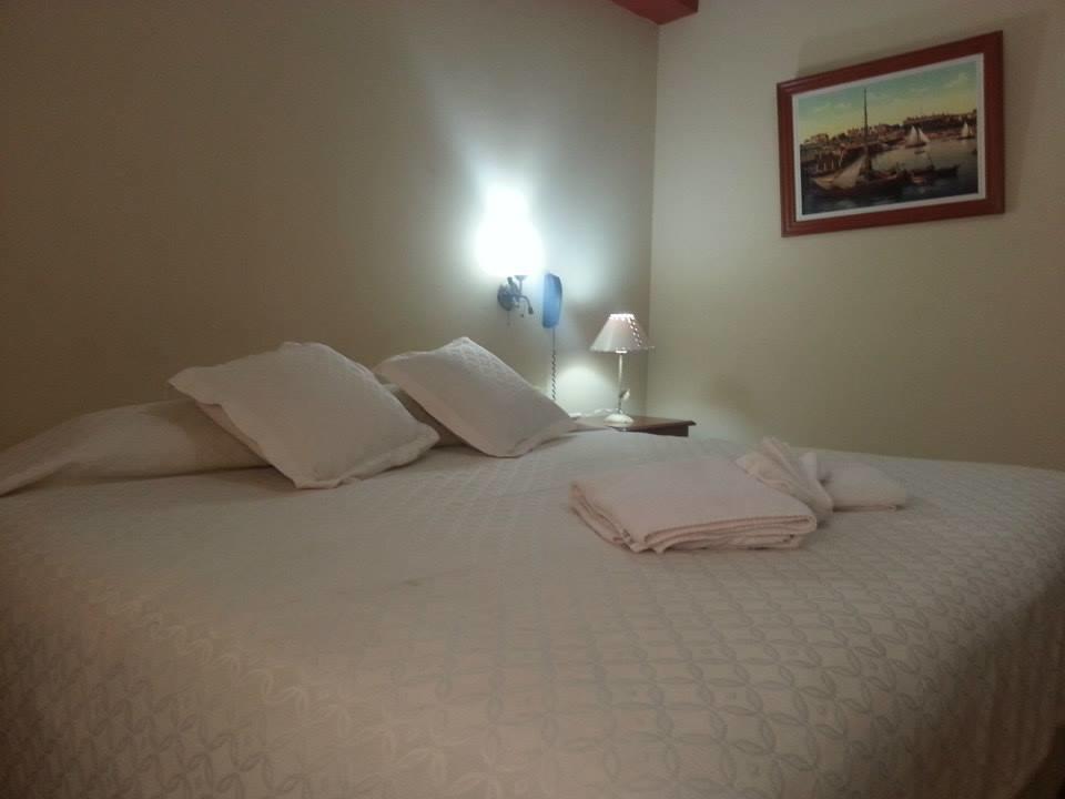 Room Two Double Beds Wet Bar