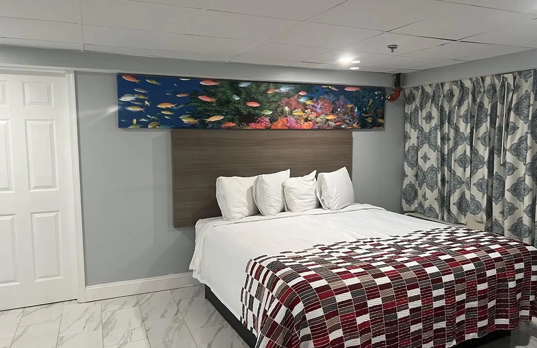 Red Roof Inn Plus & Suites Virginia Beach - Seaside-1