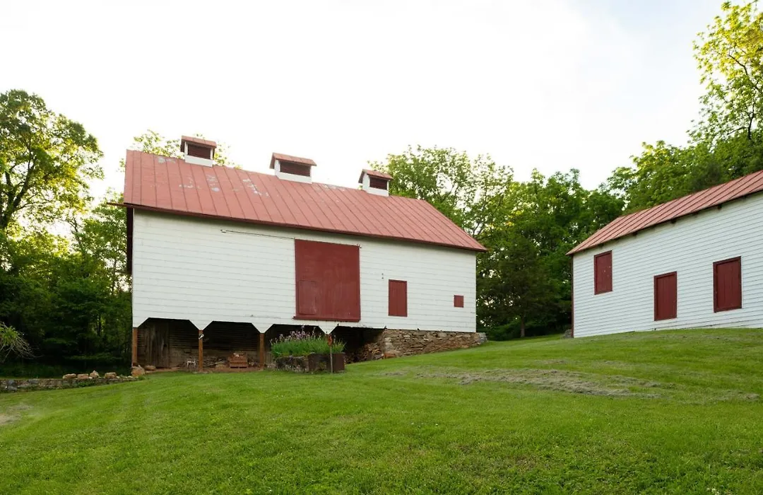 South Court Inn-1