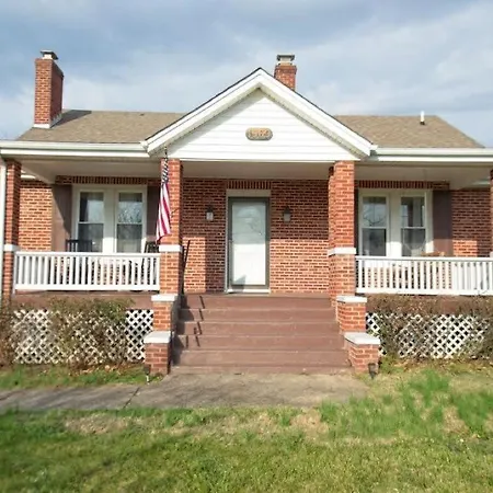 Blue Mountain Farmhouse-2